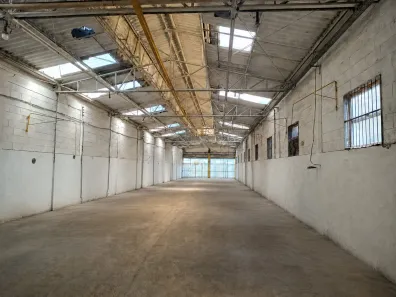 Galpão/Depósito/Armazém à venda, 1950m² no Centro, Diadema