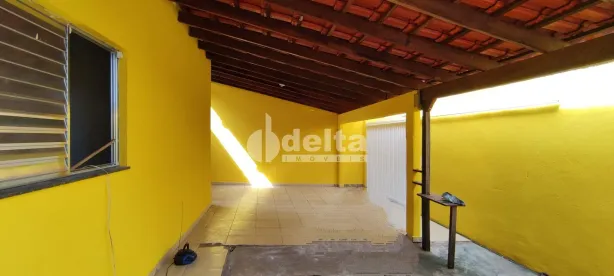 Casa com 3 Quartos à venda, 150m² no Jardim Holanda, Uberlândia