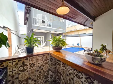 Sobrado com 3 Quartos à venda, 205m² no Loteamento Pinheiros de Tremembé, Tremembé