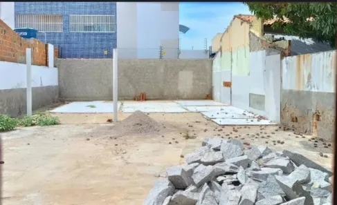 Lote/Terreno à venda, 200m² no Gercino Coelho, Petrolina