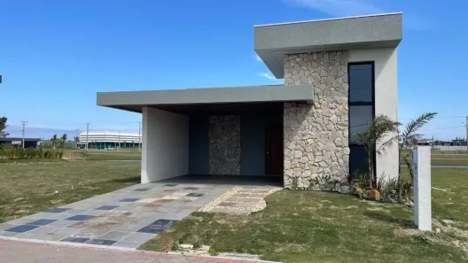 Casa de Condomínio com 3 Quartos à venda, 152m² no Rainha do Mar, Xangri-Lá