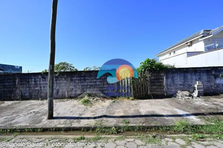 Lote/Terreno à venda, 1375m² no Condominio Residencial Bounganvillee, Peruíbe