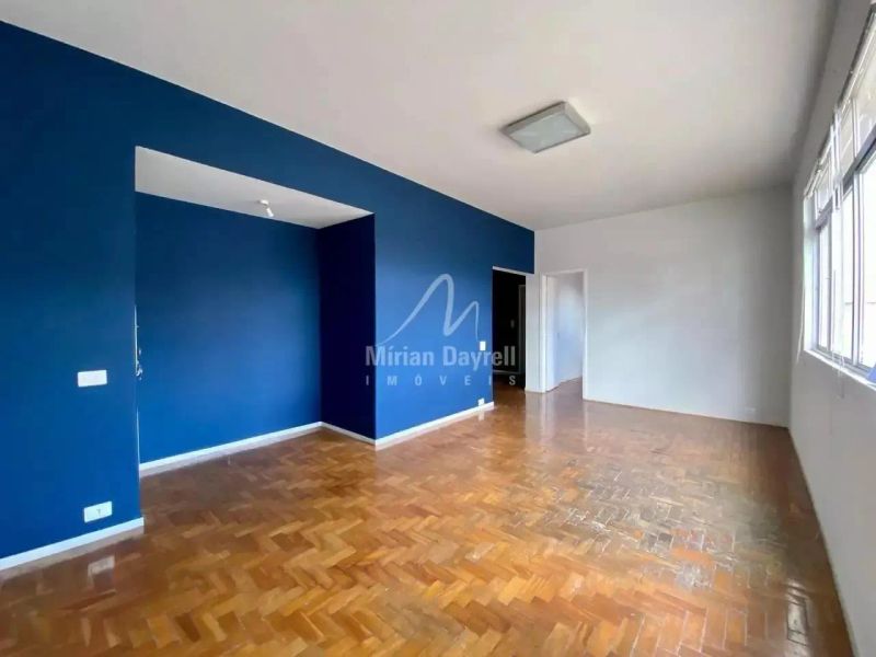 Apartamento com 4 quartos — Santo Antônio, Belo Horizonte