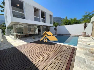 Casa com 5 Quartos à venda, 307m² no Guaecá, São Sebastião