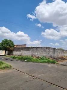 Lote/Terreno à venda, 600m² no Lourival Parente, Teresina