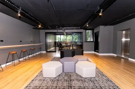 Sala Comercial para alugar, 525m² no Campo Comprido, Curitiba
