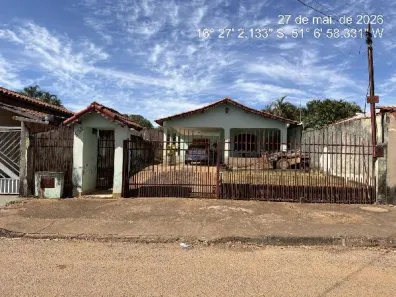 Casa com 3 Quartos à venda, 400m² no Vila Sao Francisco, Iporá