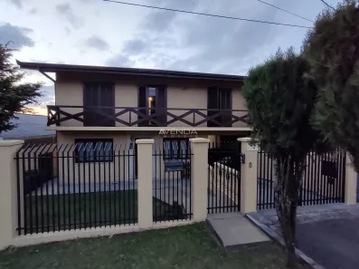 Sobrado com 4 Quartos à venda, 230m² no Bairro Alto, Curitiba