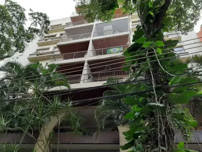 Apartamento com 3 Quartos para alugar, 135m² no Laranjeiras, Rio de Janeiro