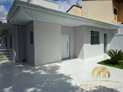 Casa de Condomínio com 3 Quartos para alugar, 290m² no Parque Arco Iris, Atibaia