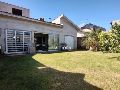 Casa com 3 Quartos à venda, 117m² no Messiânico, Londrina
