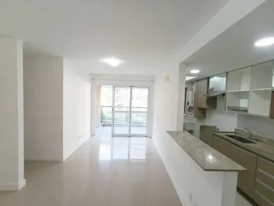 Apartamento com 2 Quartos para alugar, 71m² no Recreio dos Bandeirantes, Rio de Janeiro