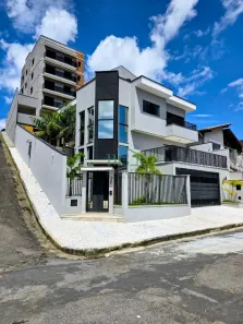 Casa com 3 Quartos à venda, 298m² no Residencial Morumbí, Poços de Caldas