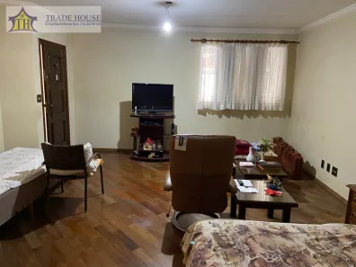 Sobrado com 4 Quartos à venda, 230m² no Vila Moinho Velho, São Paulo