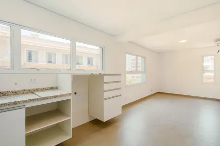 Apartamento com 1 Quarto para alugar, 24m² no Sé, São Paulo