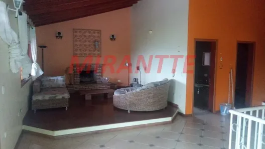 Sobrado com 4 Quartos à venda, 365m² no Caraguatá, Mairiporã