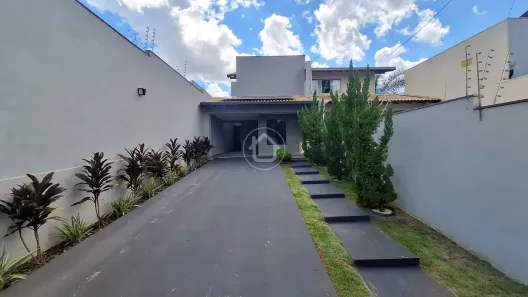 Sobrado com 3 Quartos à venda, 158m² no Monte Castelo, Campo Grande