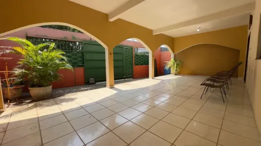 Casa com 3 Quartos para alugar, 120m² no Jardim Imperial, Cuiabá