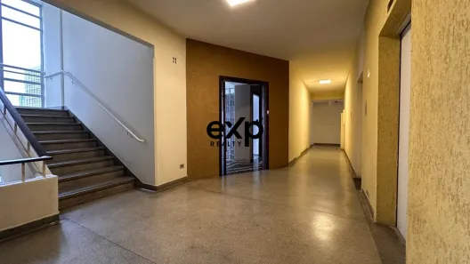 Sala Comercial à venda, 85m² no Centro, Curitiba