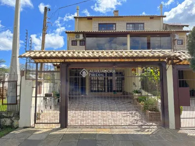 Casa com 4 Quartos à venda, 203m² no Cavalhada, Porto Alegre