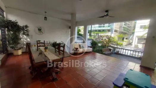 Casa com 3 Quartos à venda, 302m² no Freguesia (Jacarepaguá), Rio de Janeiro