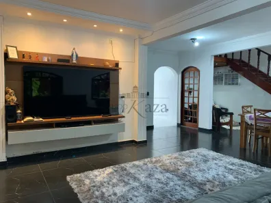 Sobrado com 3 Quartos à venda, 190m² no Cidade Morumbi, São José dos Campos