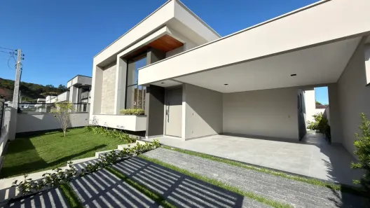 Casa com 3 Quartos à venda, 160m² no São Sebastião, Palhoça