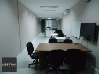 Sala Comercial à venda, 36m² no Petrópolis, Porto Alegre