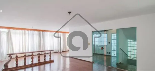 Sobrado com 3 Quartos para venda ou aluguel, 600m² no Jardim da Glória, São Paulo