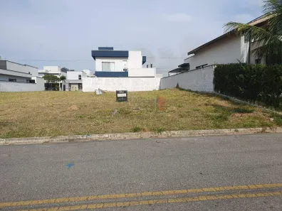 Lote/Terreno à venda, 300m² no Piracangaguá, Taubaté