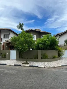 Sobrado com 4 Quartos à venda, 249m² no Centro, Lauro de Freitas