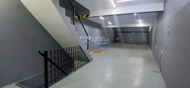 Galpão/Depósito/Armazém à venda, 200m² no Jardim Santo Antônio, Santo André