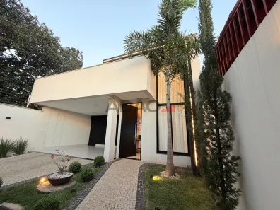 Casa com 3 Quartos à venda, 122m² no Jardim Mirabel, Goiânia