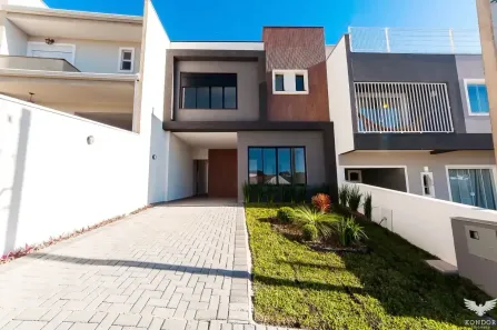 Sobrado com 3 Quartos à venda, 133m² no Abranches, Curitiba
