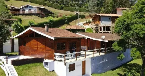 Casa com 4 Quartos à venda, 230m² no Gleba Ermitage, Campos do Jordão