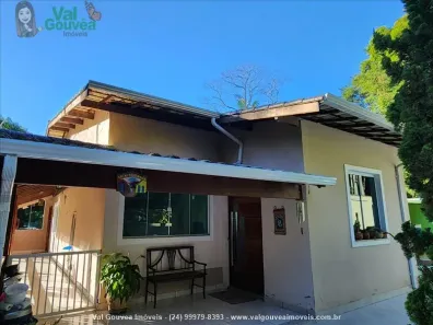 Casa com 3 Quartos à venda, 400m² no Fazendinha, Itatiaia