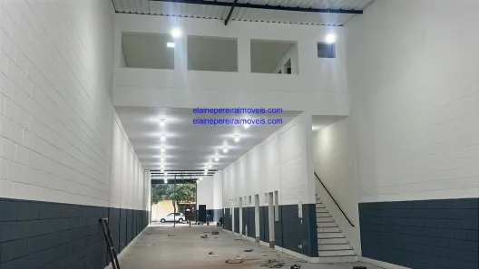 Galpão/Depósito/Armazém com 4 Quartos para alugar, 640m² no Vila Ribeiro de Barros, São Paulo