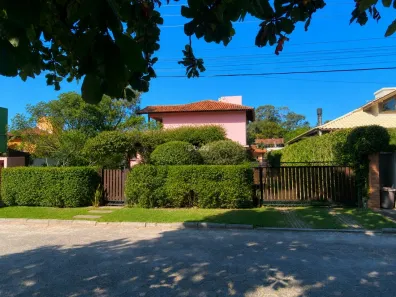 Casa com 4 Quartos para alugar, 750m² no Lagoa da Conceição, Florianópolis