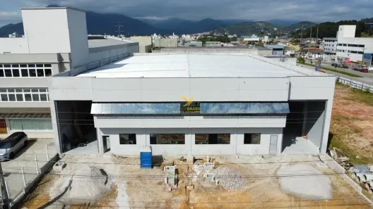 Galpão/Depósito/Armazém para alugar, 661m² no Bela Vista, Palhoça