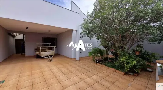 Casa com 3 Quartos à venda, 205m² no Vigilato Pereira, Uberlândia