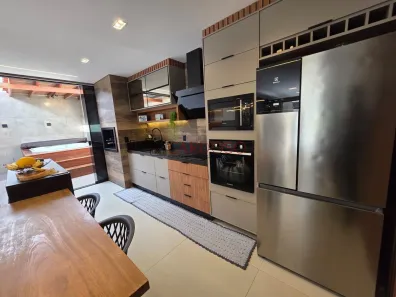 Casa com 3 Quartos à venda, 170m² no Recanto das Emas, Brasília