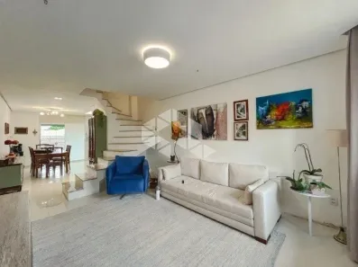 Casa com 3 Quartos à venda, 177m² no Guarujá, Porto Alegre