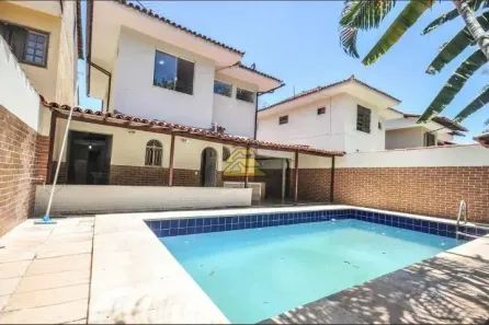 Casa com 4 Quartos à venda, 225m² no Freguesia (Jacarepaguá), Rio de Janeiro