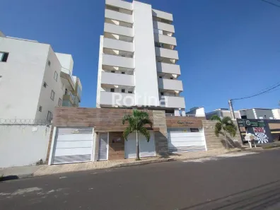 Apartamento com 2 Quartos para alugar, 75m² no Tubalina, Uberlândia
