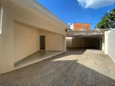 Casa com 3 Quartos para alugar, 206m² no Vila Nova São José, Campinas