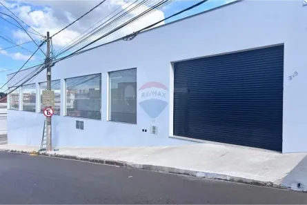 Ponto Comercial para alugar, 300m² no Centro, Botucatu