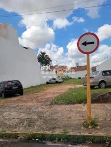 Lote/Terreno à venda, 467m² no Jardim Estoril II, Bauru