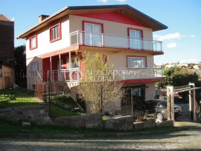 Casa com 4 Quartos à venda, 294m² no Pioneiro, Caxias do Sul