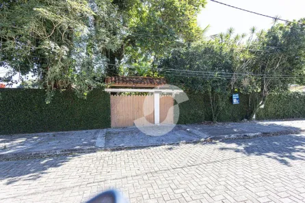 Casa com 5 Quartos à venda, 254m² no Engenho do Mato, Niterói