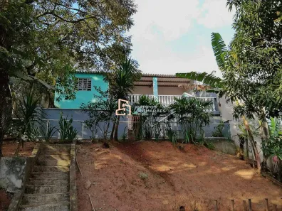 Casa com 2 Quartos para alugar, 65m² no Novo Horizonte, Ibirité